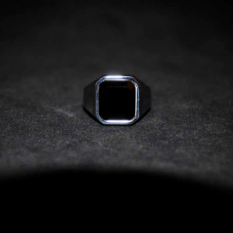 Jeddah Onyx Ring